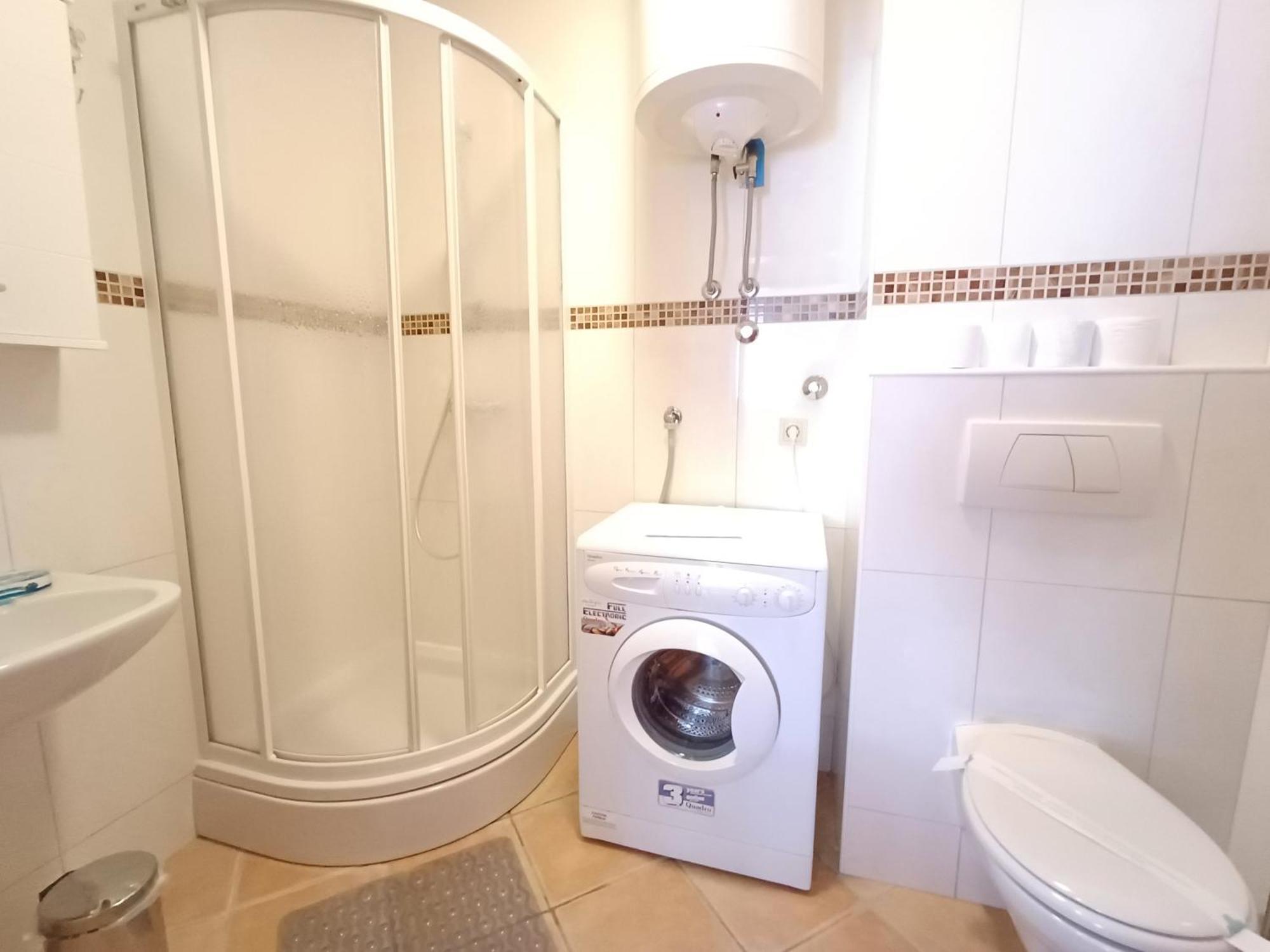 Apartman Dm 特罗吉尔 外观 照片